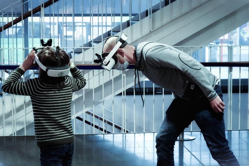 Virtual Reality Networking